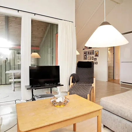 Nyaraló Modern House - By Traum *